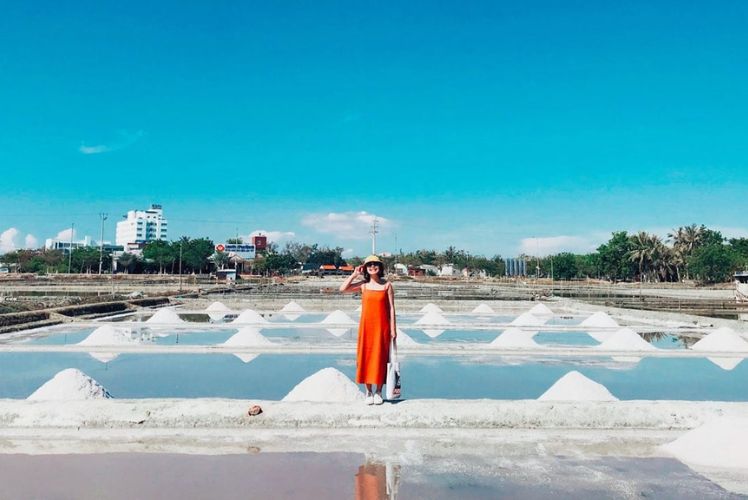 Cánh đồng muối Sa Huỳnh Quảng Ngãi- Nơi biển cả bao la